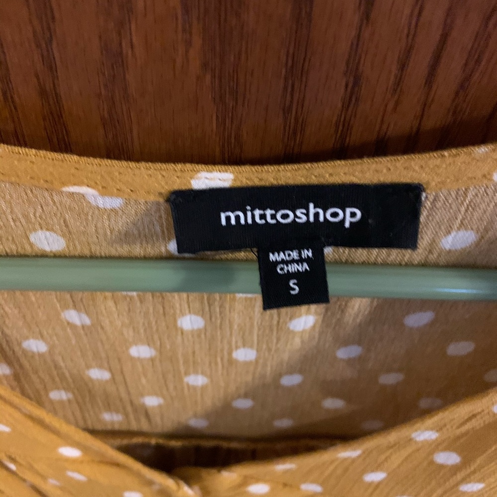 Button up Blouse - Picture 4 of 5